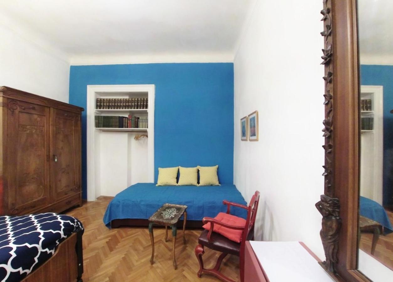 Casa Antica - Historical Apartment In Old City Center Trieste Habitación foto